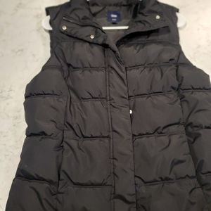 Gap Woman's Puffer Vest